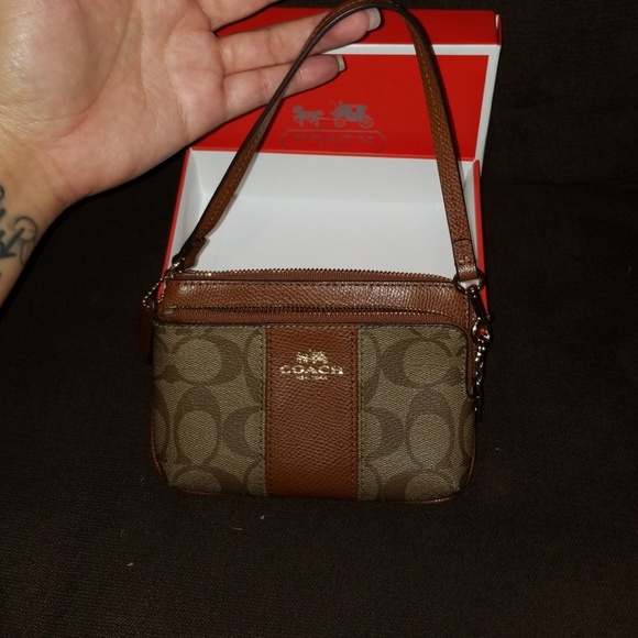 Wristlet - Picture 3 of 3